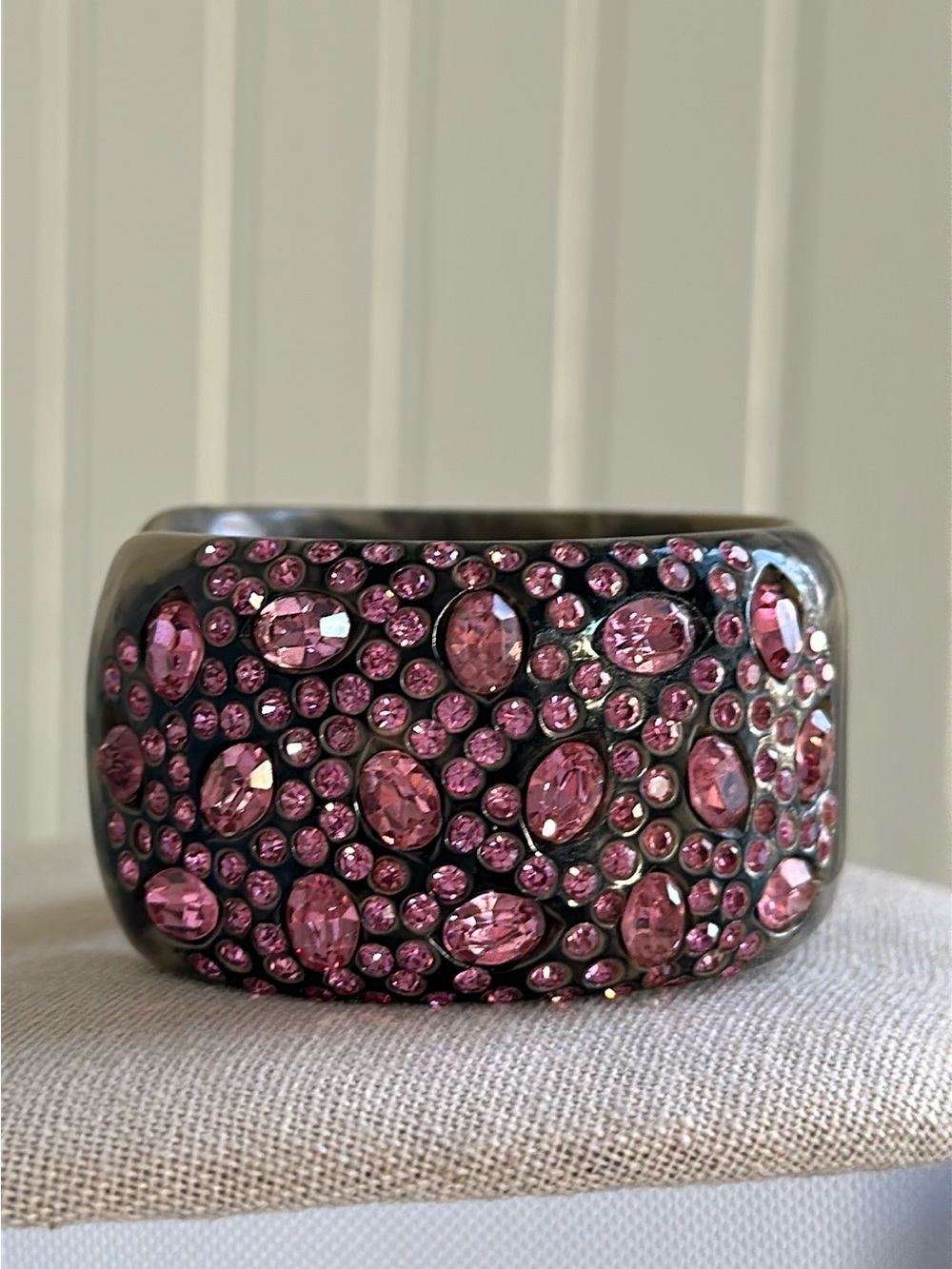 Vintage Bakelite Bangle Bracelet Set with Cut-Rhinestones